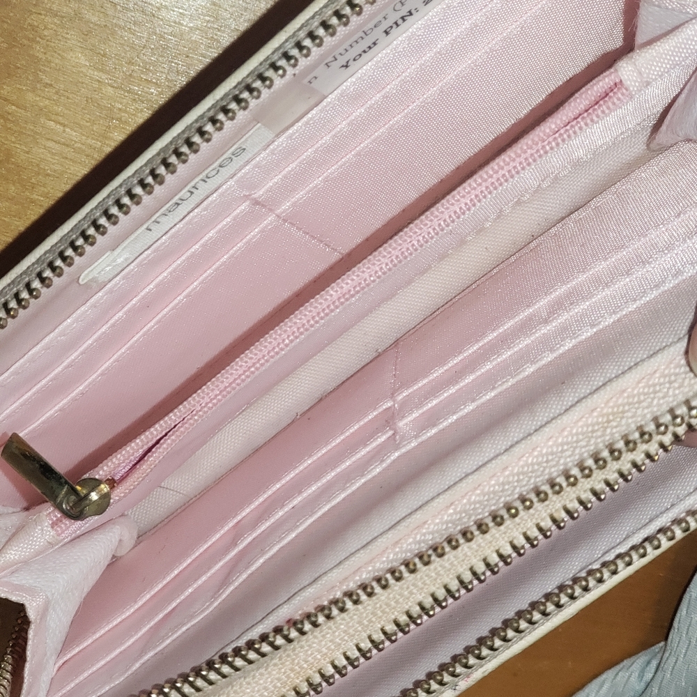Wallet - Picture 3 of 3